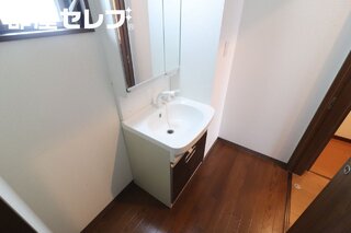 ※302号室内装写真参照
