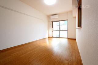 2面採光で明るいお部屋です。
