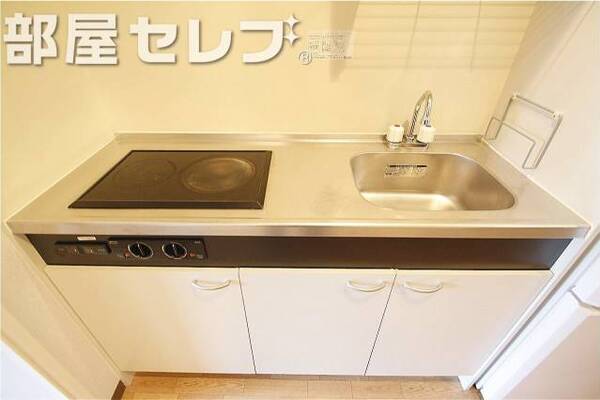 2口コンロで料理もスムーズです。