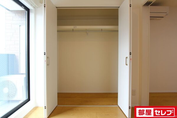 反転している間取りの写真です。