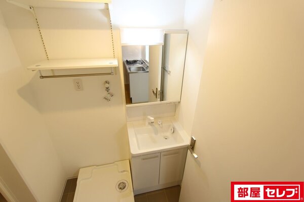 反転している間取りの写真です。