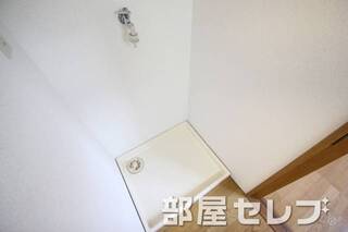 室内洗濯置き場。