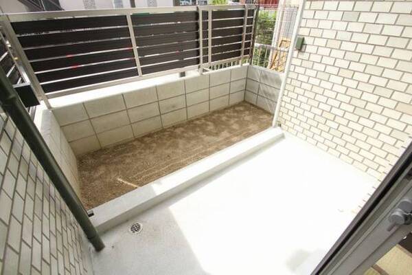 ※1A室内装写真参照