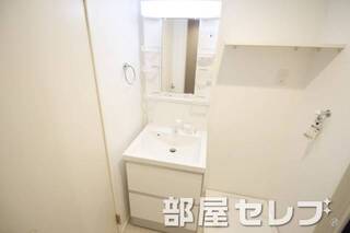 洗髪洗面化粧台。