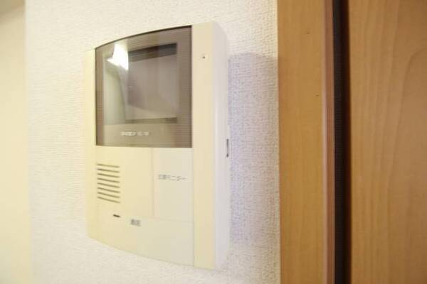 ＴＶ付きモニターホンです。