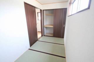 写真は類似物件です。