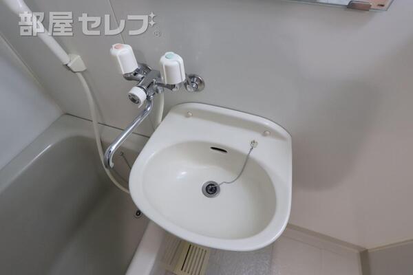 洗面台も独立しているんですよ。