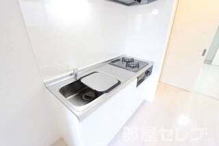 302号室の写真を流用しています。