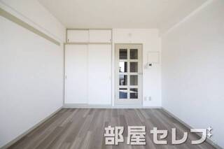 フローリングがおしゃれな空間。