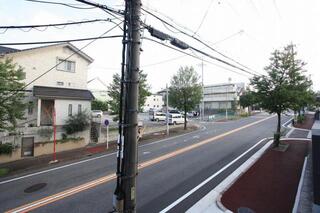 周りは閑静な住宅街です。