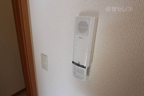 ２階にもイヤホンがある。