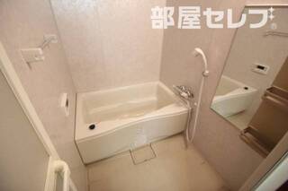 追い焚き機能の付いたバスルーム（イメージ写真）