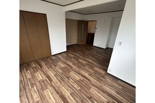 ※301号室内装写真参照
