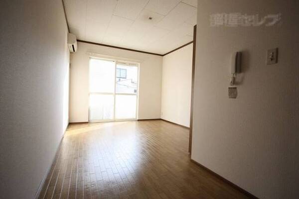 ７．１帖の洋室です
