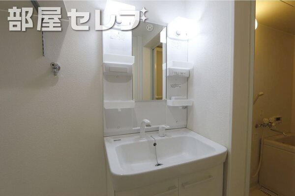 綺麗で清潔感があるって大事です。206号室の写真です。