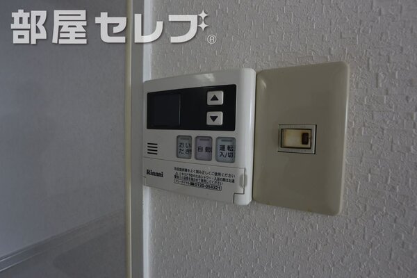 モニター付きで安心ですね。206号室の写真です。