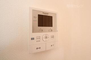 TVモニターフォンで来客時も確認できます。