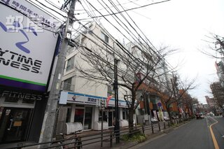 藤ヶ丘駅近くで立地の良い店舗です。