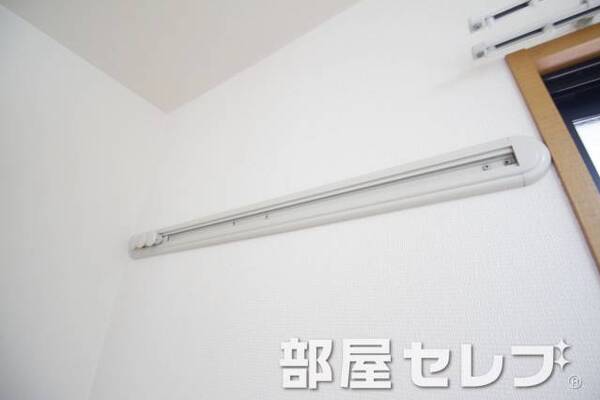 ハンガー掛け。