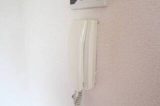 インターフォンで来客時確認が出来ます。