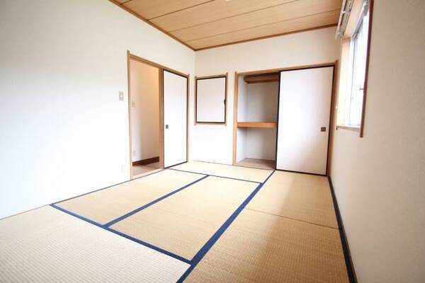 南側の和室のお部屋です。