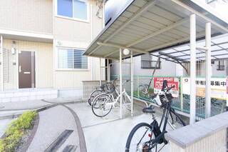201号室の写真参照