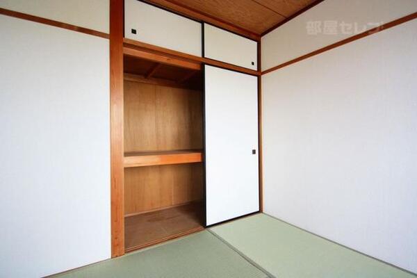 和室の収納です。
