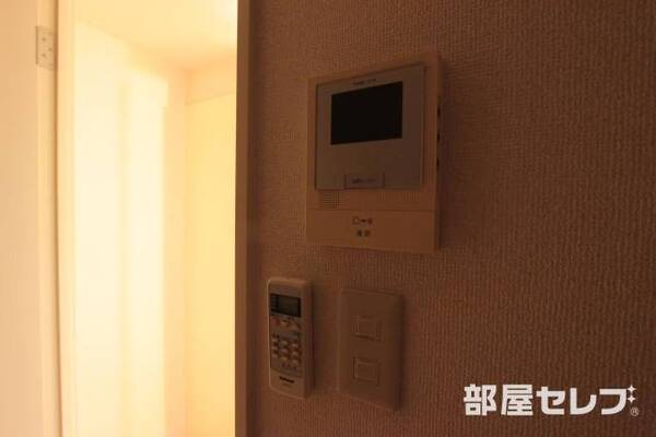 テレビモニターフォン付きです