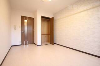 写真は別の部屋のものです。