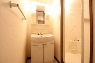 写真は別の部屋のものです。