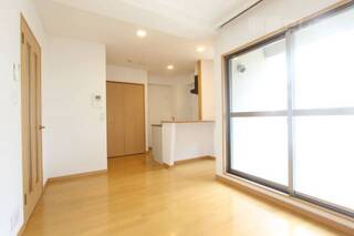 駅にも通いやすい立地のきれいなお部屋です。