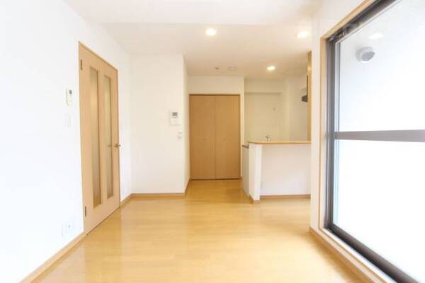 明るい印象のお部屋です