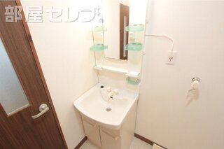 独立洗面化粧台があります。