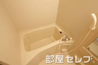 清潔感のあるバスルームです。