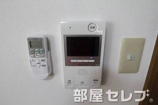 モニターホンで安心です。