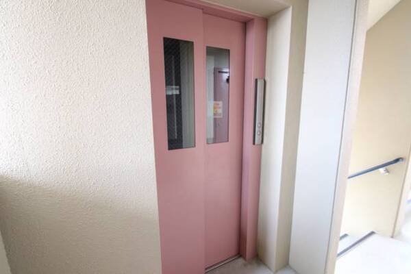 エレベーター完備しています。